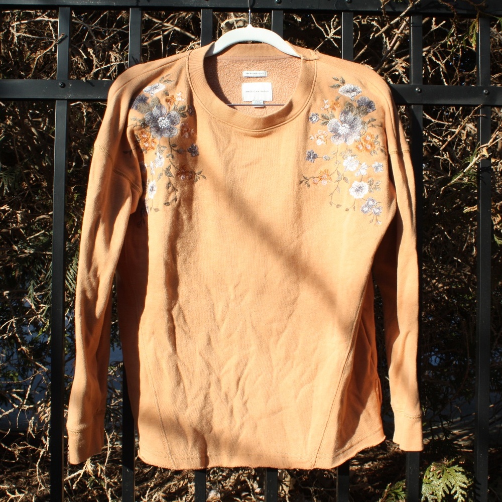 American Eagle Crew Neck